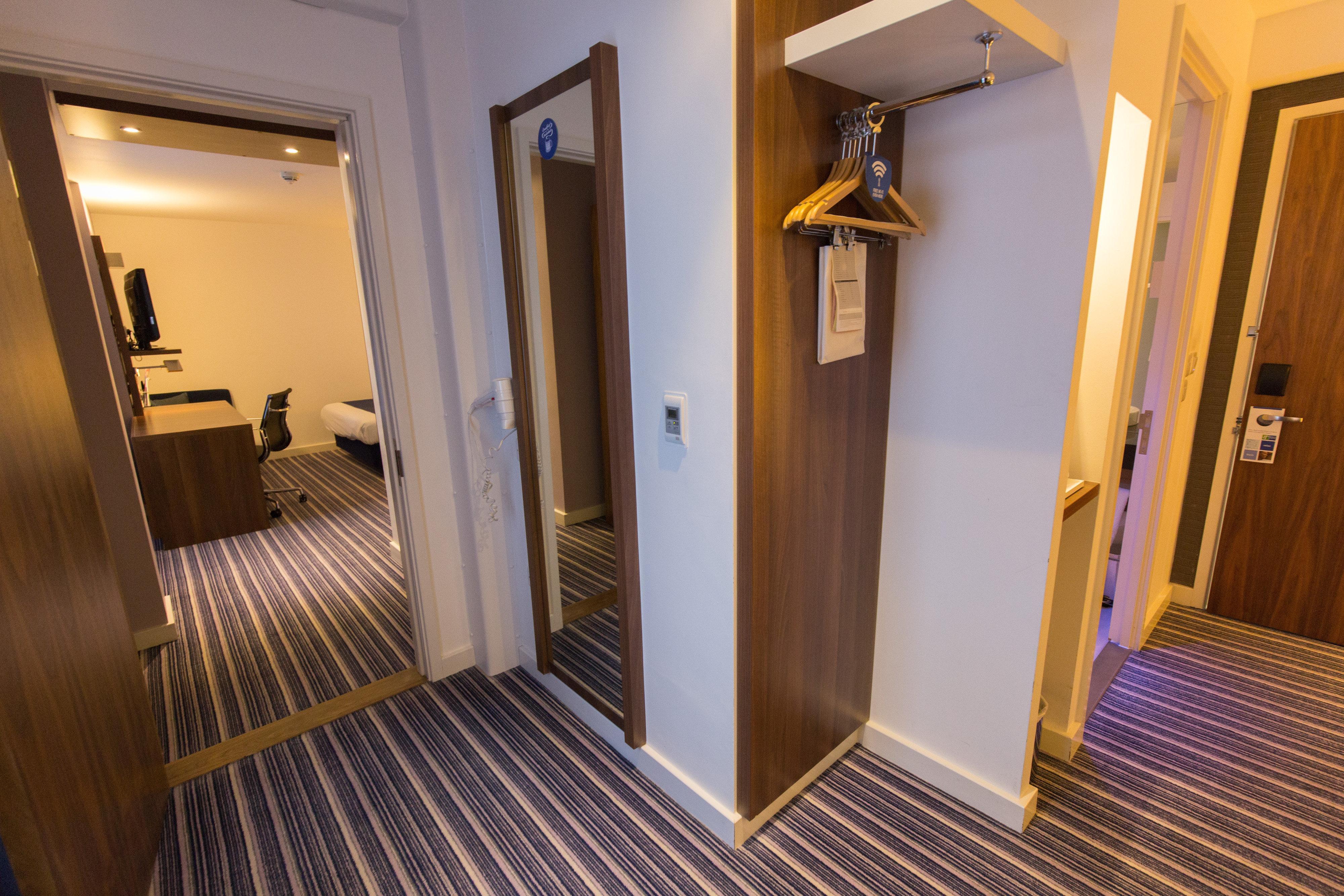 Holiday Inn Express Birmingham South A45, An Ihg Hotel Exterior photo