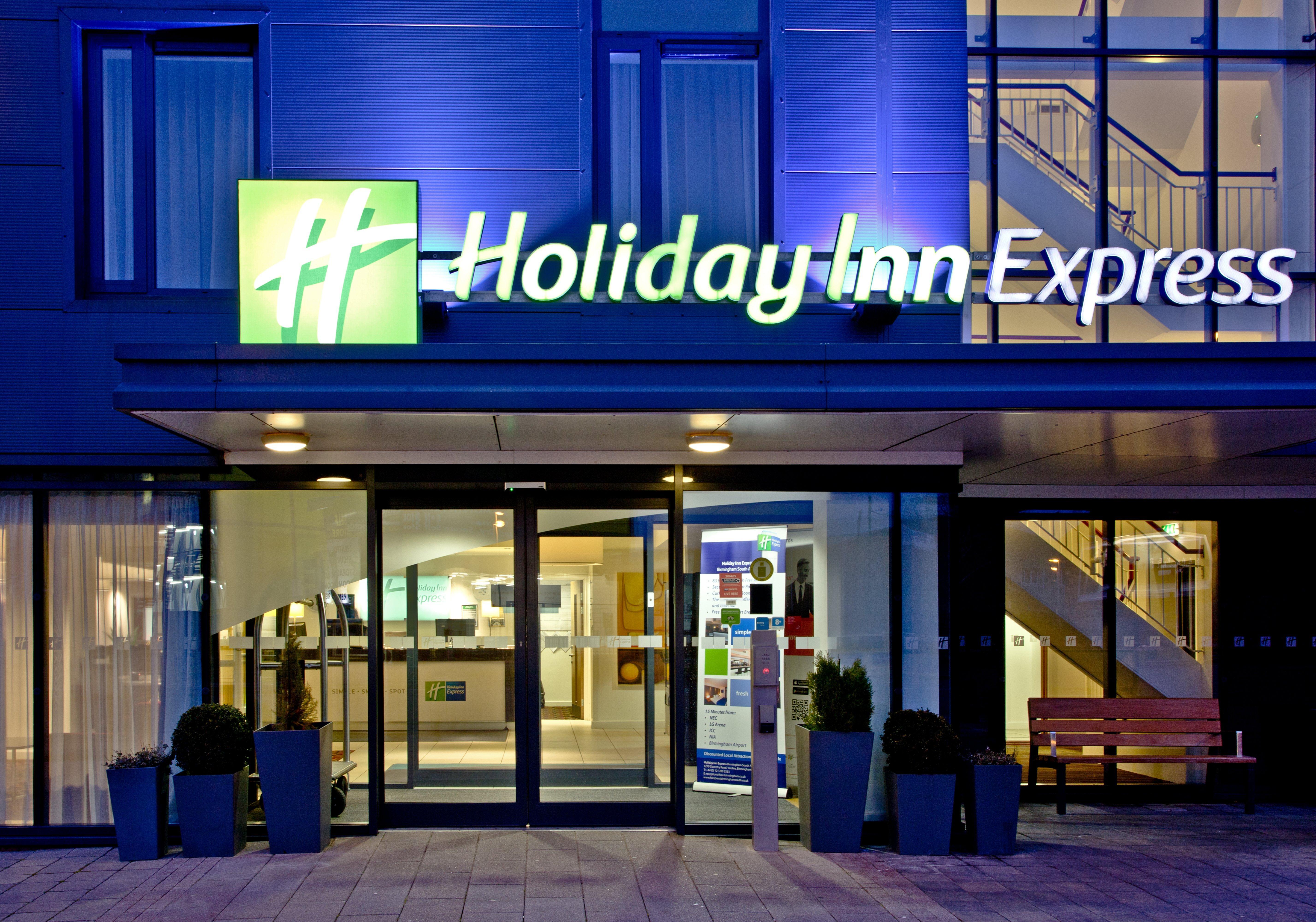 Holiday Inn Express Birmingham South A45, An Ihg Hotel Exterior photo