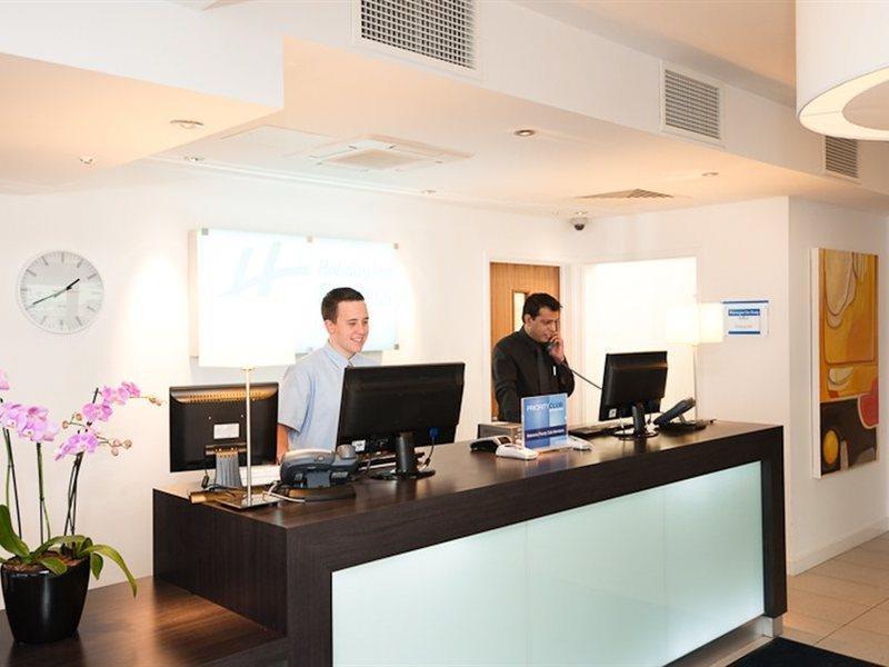 Holiday Inn Express Birmingham South A45, An Ihg Hotel Interior photo