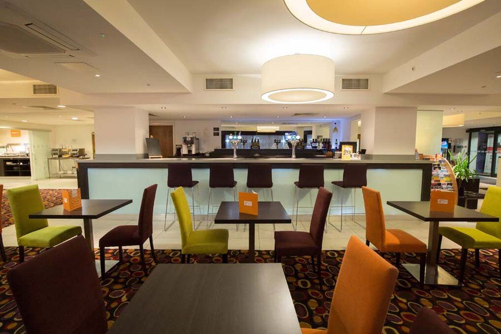 Holiday Inn Express Birmingham South A45, An Ihg Hotel Exterior photo