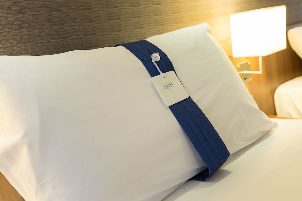 Holiday Inn Express Birmingham South A45, An Ihg Hotel Exterior photo