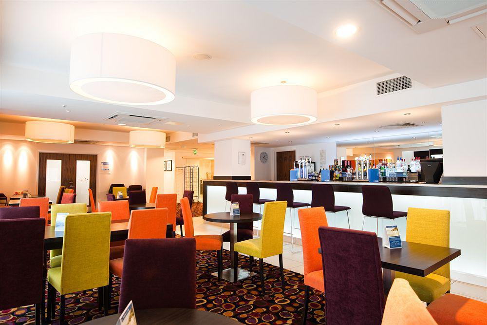 Holiday Inn Express Birmingham South A45, An Ihg Hotel Restaurant photo